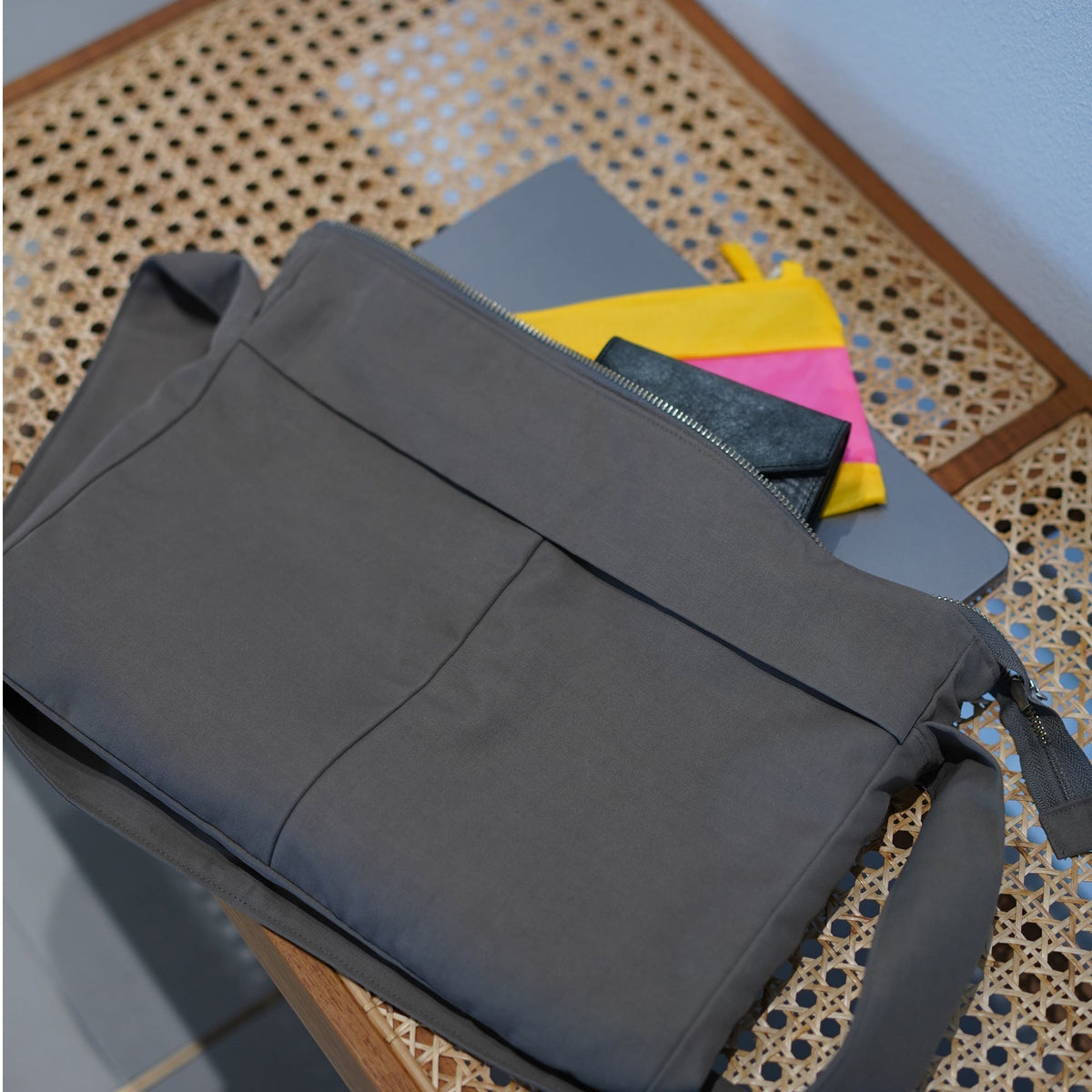 Osaka / STILL BY HAND ( スティルバイハンド ) GD01254 – style