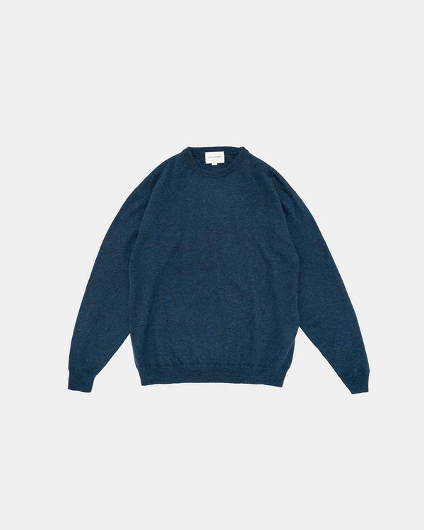 STILL BY HAND / KN03263