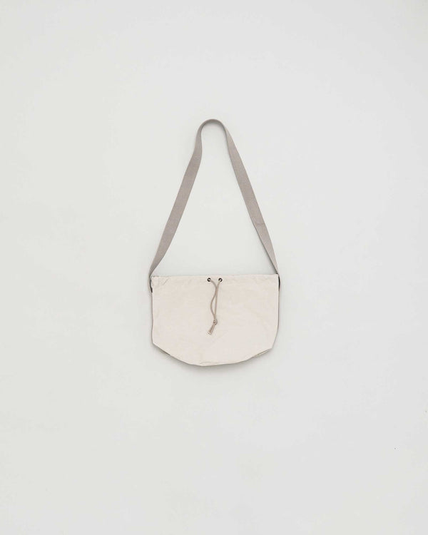 STILL BY HAND / GD05263