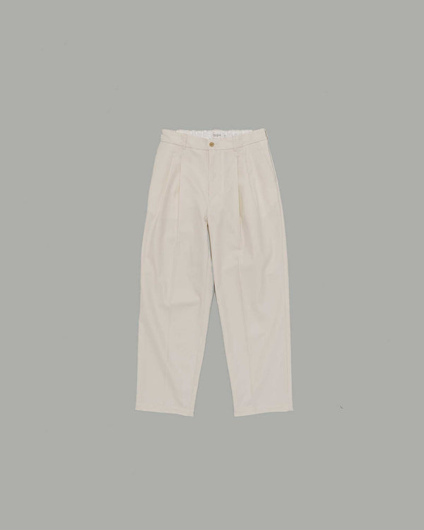 STILL BY HAND / PT05263
