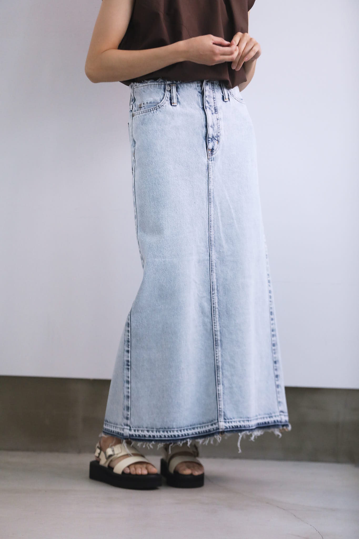 YLÈVE ( イレーヴ )/ 13.5oz DENIM SK FADE / スカート – style