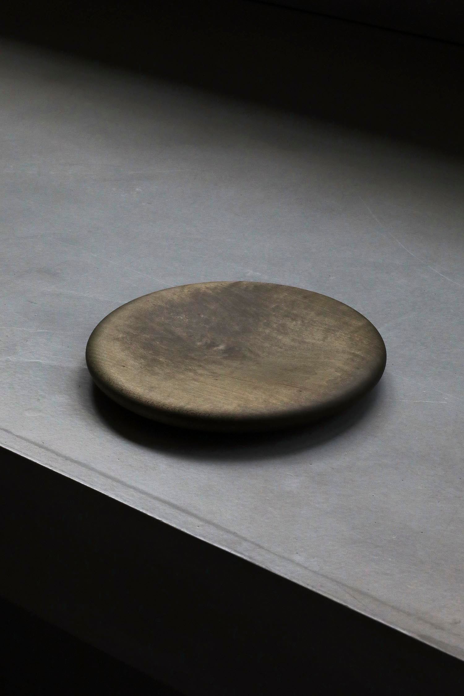 内田悠 さん　鉄媒染 丸皿２枚セット 内田悠 さん 鉄媒染 丸皿2枚セット 内田悠 / イタヤカエデ 丸皿180