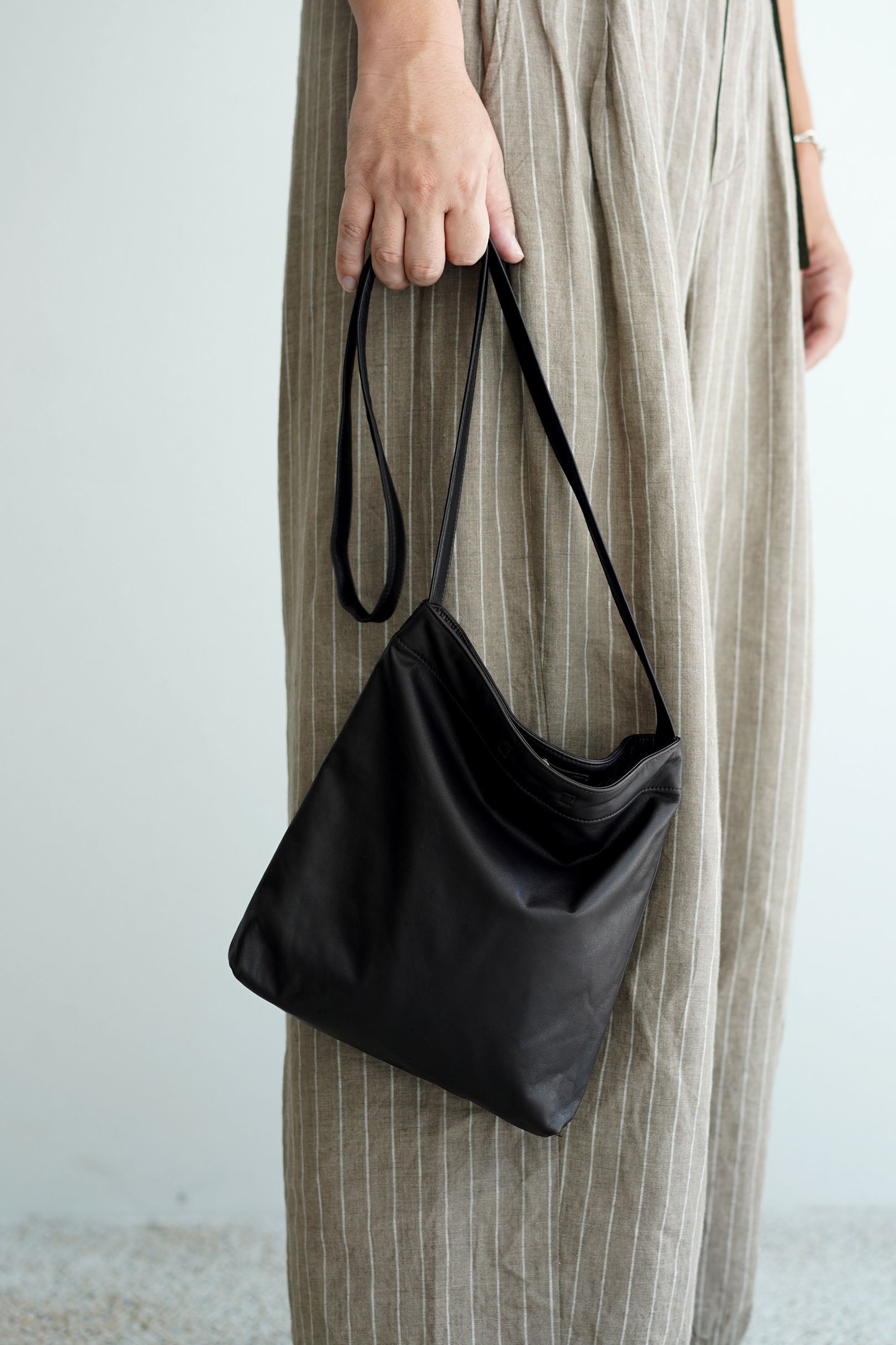 YOKO SAKAMOTO / RESEARCHER BAG - MEDIUM / バッグ / 25AW