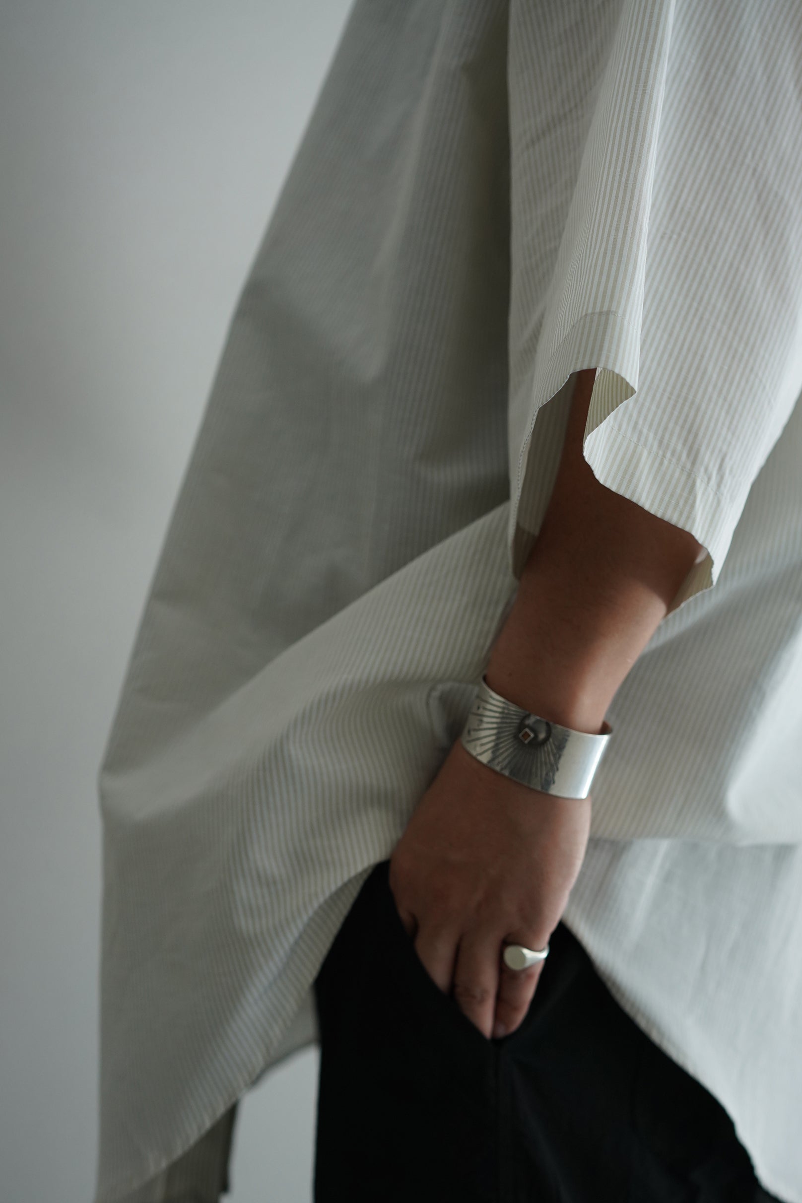 HED MAYNER (ヘドメイナー）/ COTTON LINEN STRIPE SHIRT / STYLE