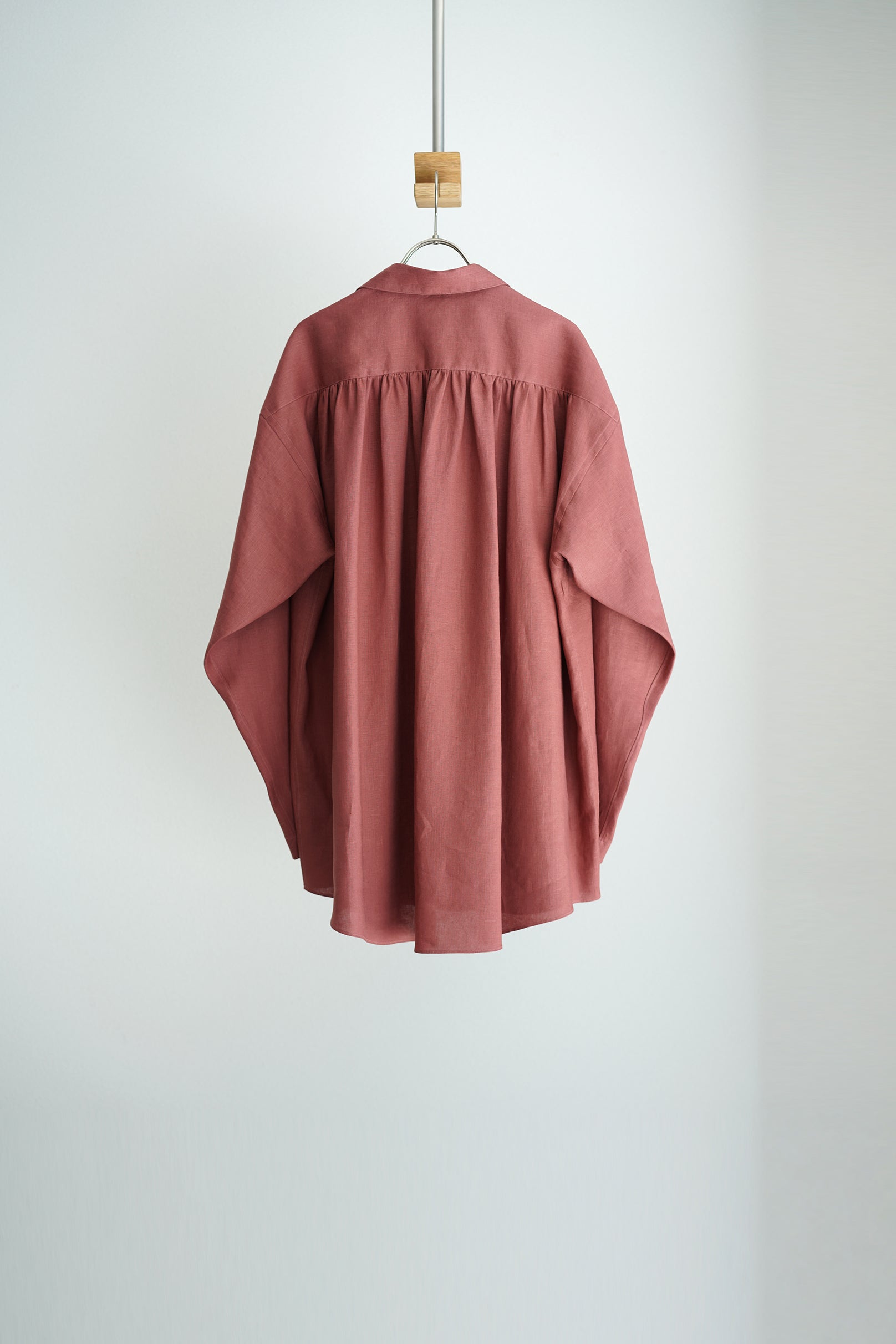トップス postelegant linen pullover POSTELEGANT ( ポステレガント ) / LINEN GATHERED PULL-OVER SHIRT