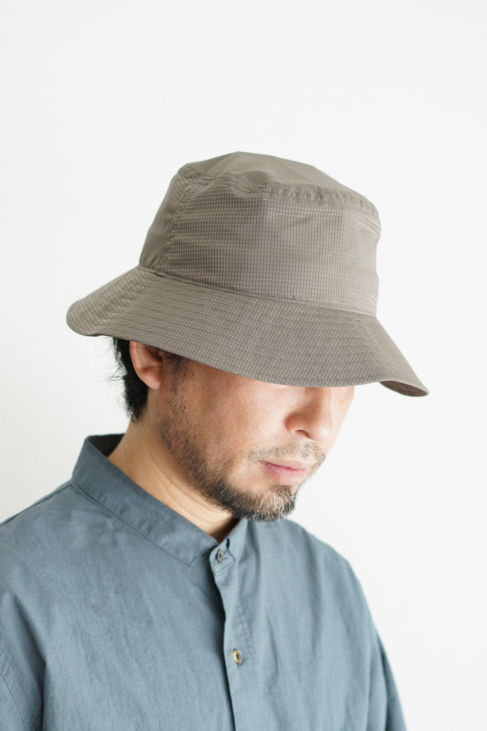 COMESANDGOES / DOT AIR BUCKET HAT – style department_