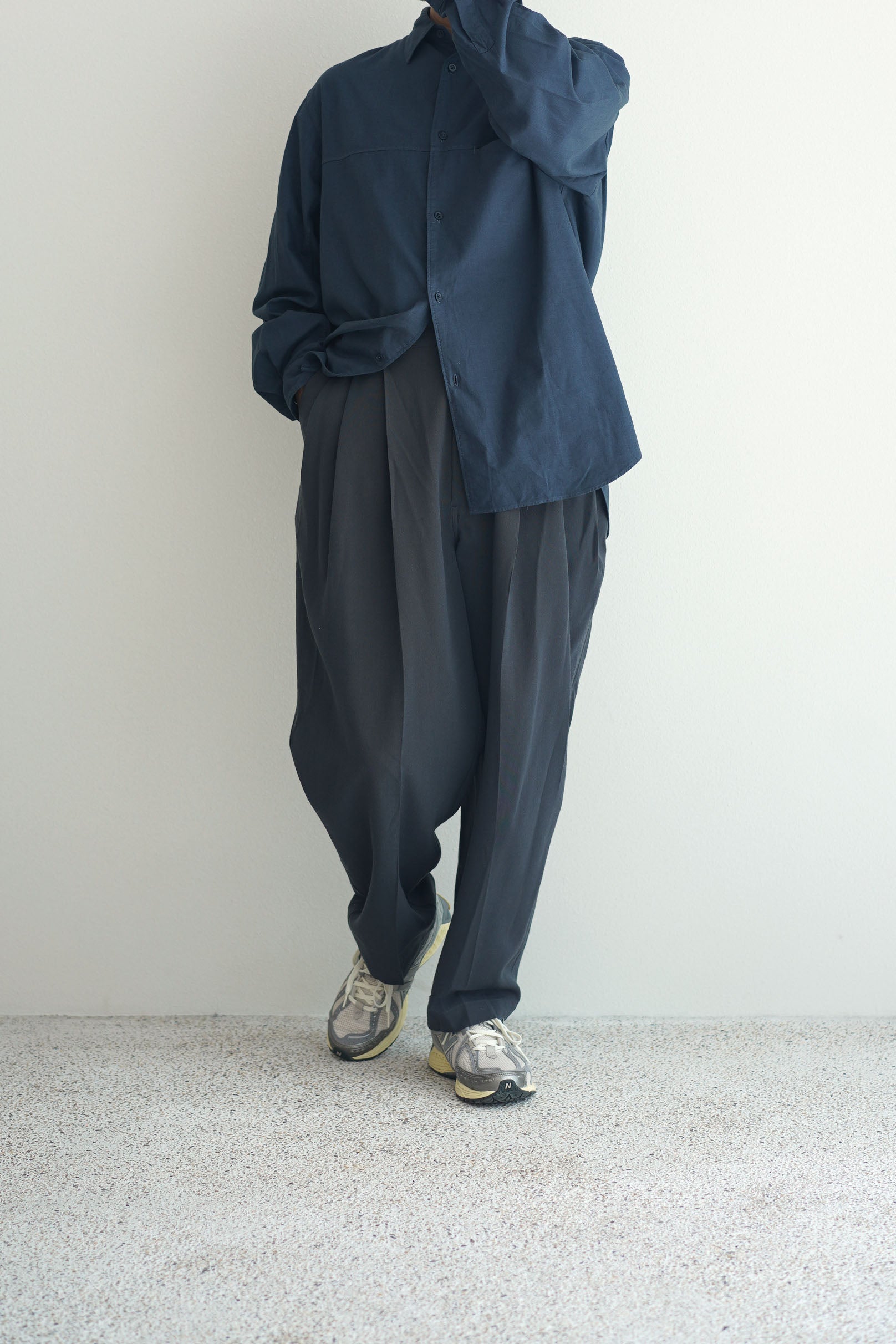 kontor (コントール) / 3 PLEAT NYLON PANTS / パンツ – style
