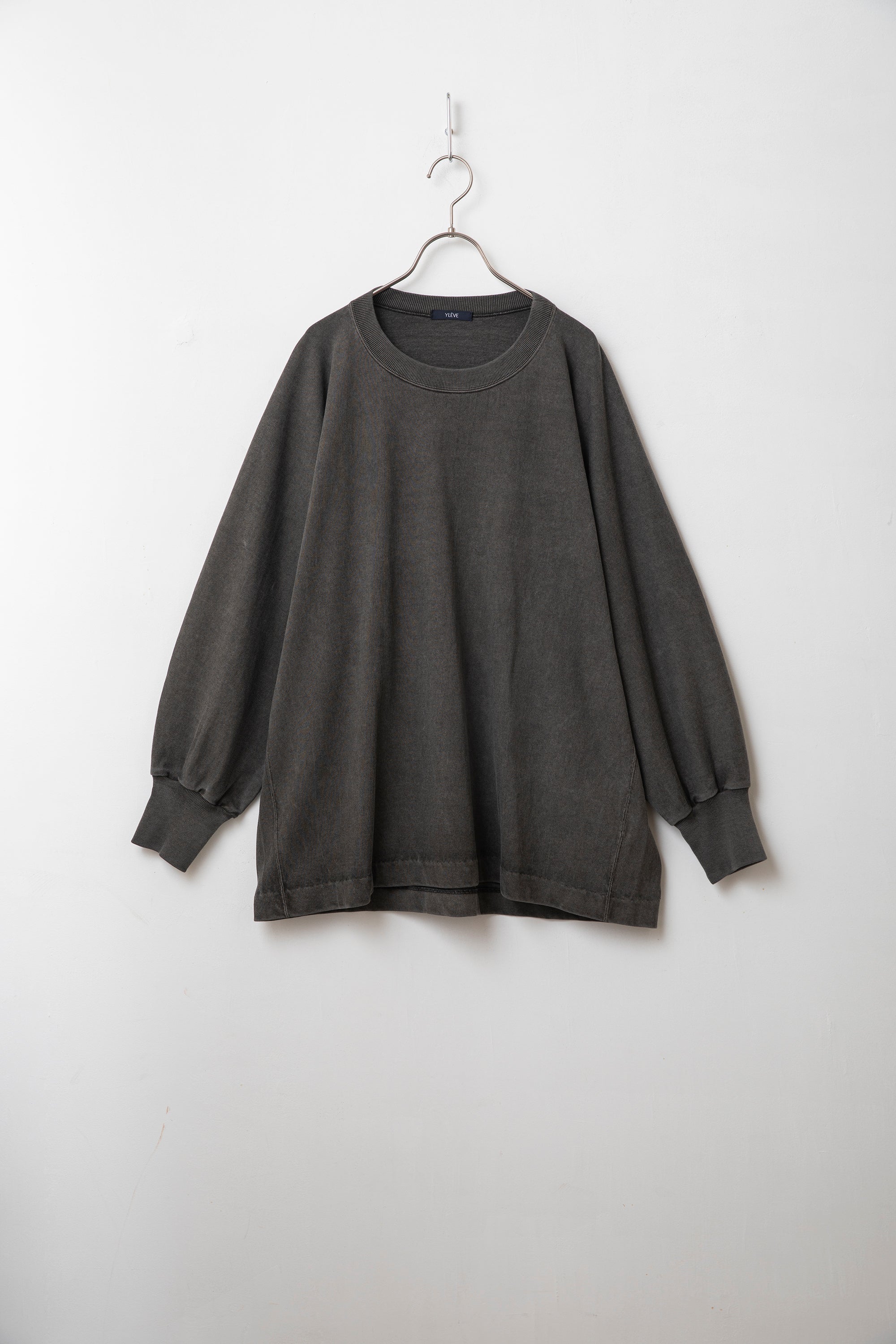 YLÈVE ( イレーヴ )/ OPEN END COTTON PIGMENT DYE P/O / トップス