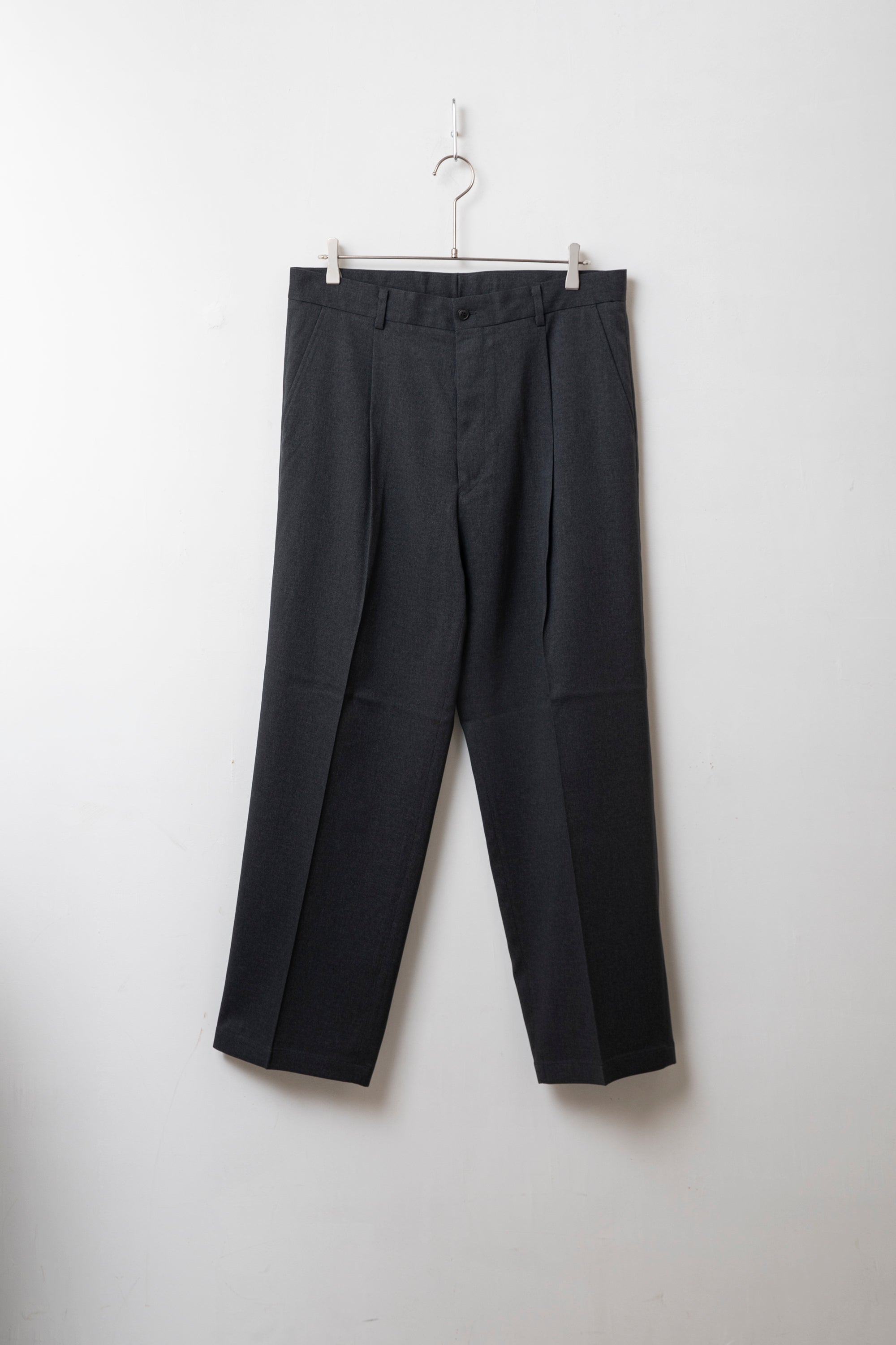 25SS SATOU wool st easy trousers　新品未使用 25SS】satou wool st easy trousers - sumi st | NOUVERTEmagazine