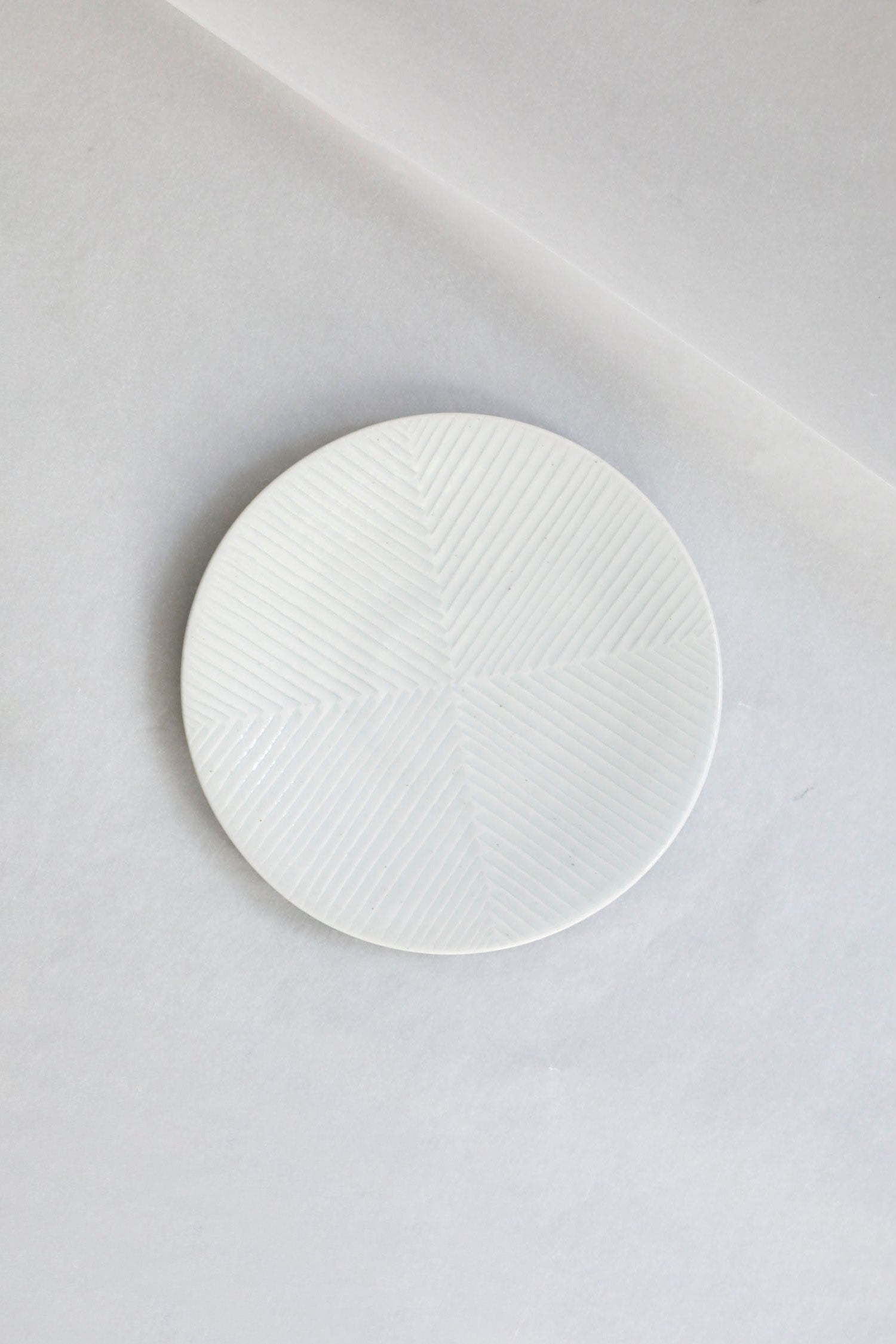 阿南維也 ( アナン コレヤ ) / 白磁鎬 5.5寸皿 / 器 – style department_