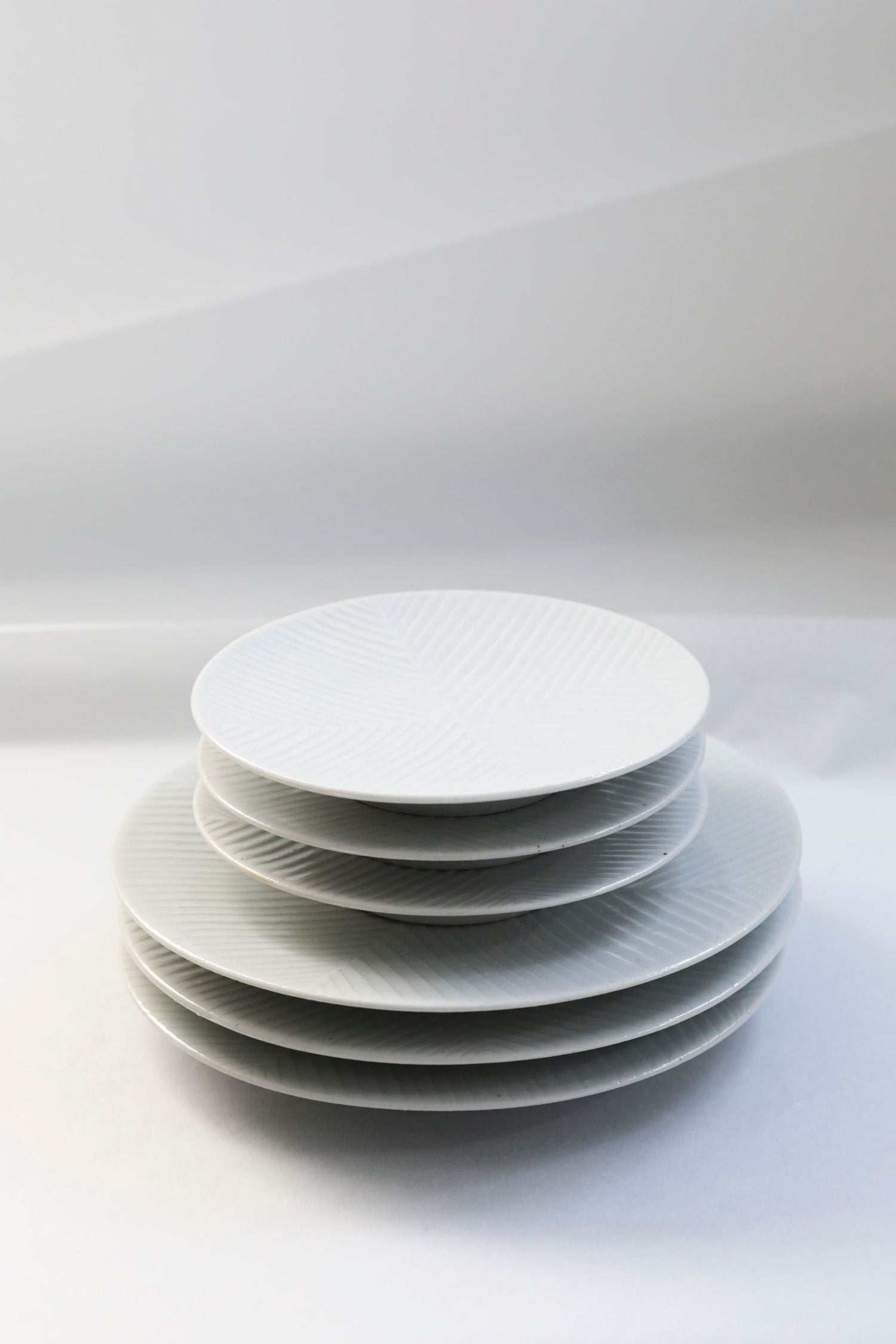 阿南維也 ( アナン コレヤ ) / 白磁鎬 5.5寸皿 / 器 – style department_