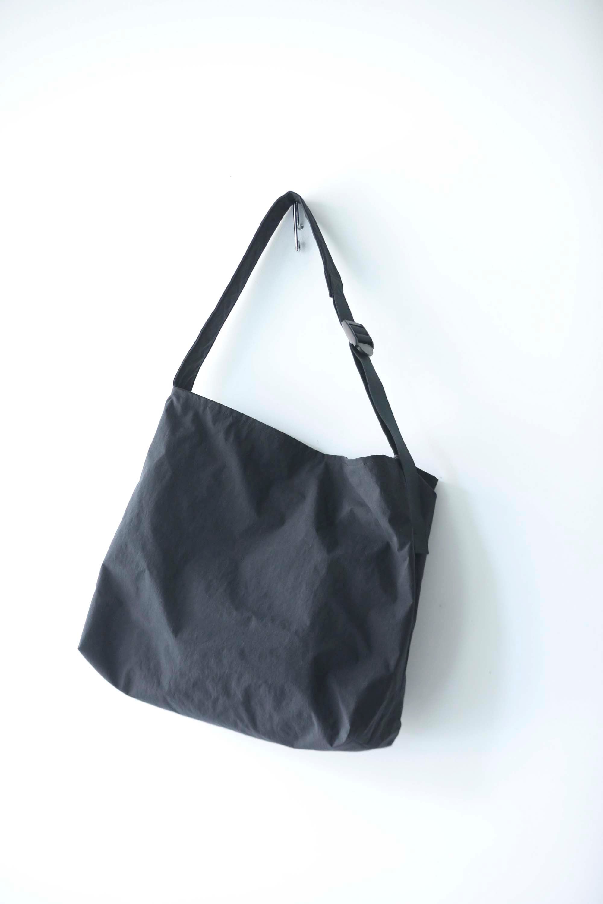 kontor ( コントール ) / ADJUSTABLE 3D TOTE BAG / バッグ