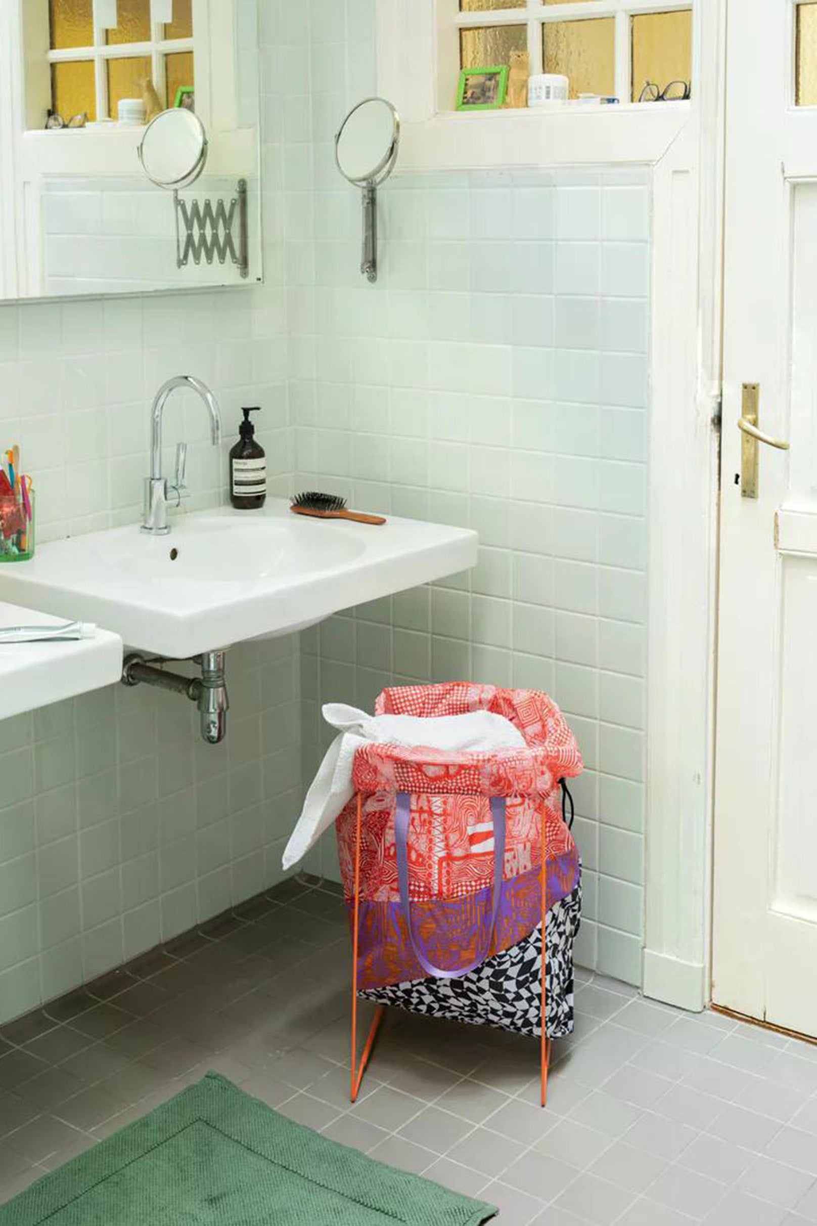 SUSAN BIJL ( スーザンベル ) / X Koen Taselaar The New Trash Bag