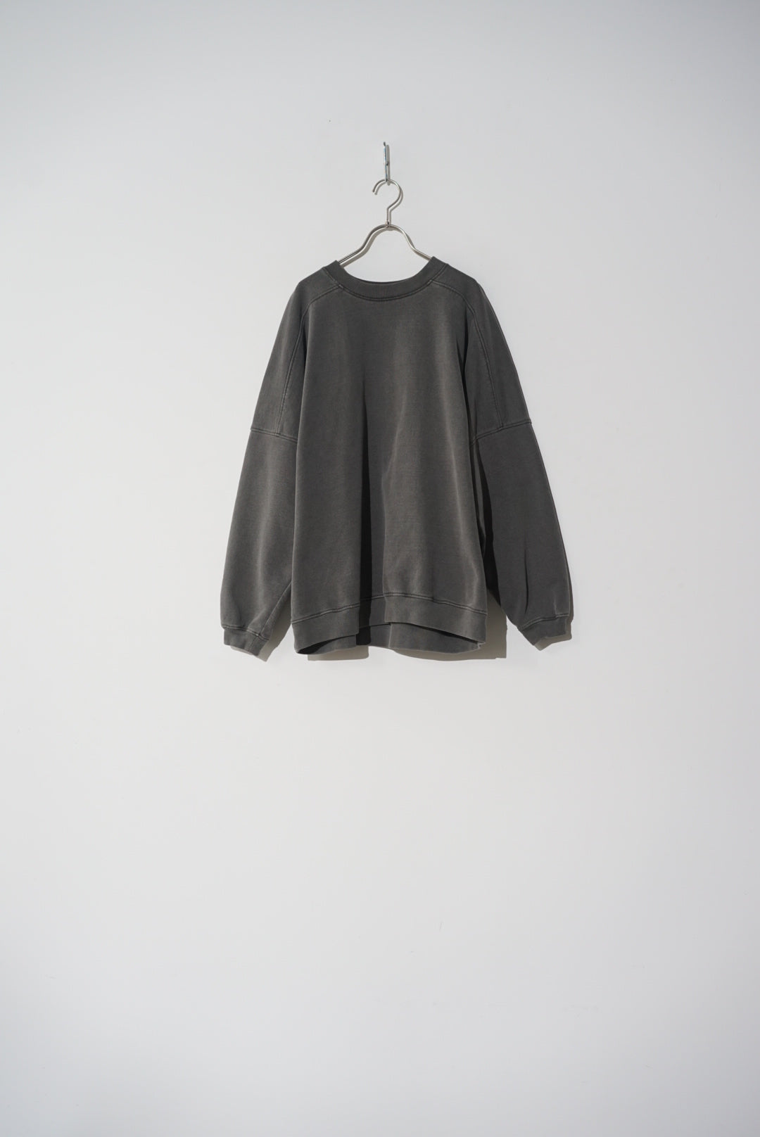 kontor / PIGMENT DYE DOLMAN SWEAT – style department_