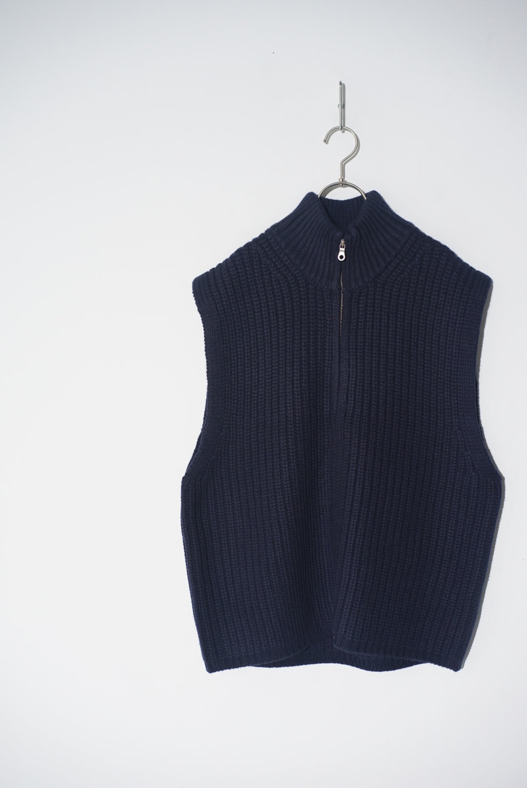 wn23-15fw179-kw / Basolan cashmere wool Futoune zip up vest