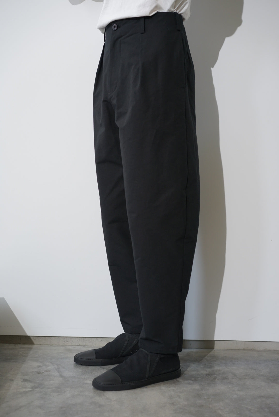 kontor - 【ラスト1点】【22AW】Denim Tapered Pants(BLACK) | Salty