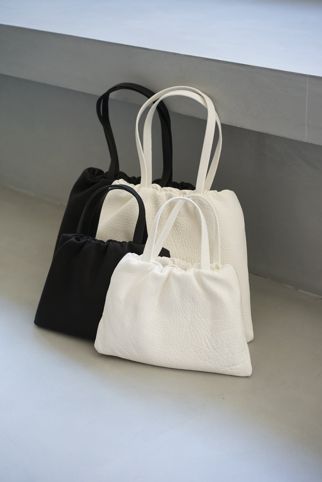 aeta エラスティックレザートートバックS“ELASTIC TOTE S