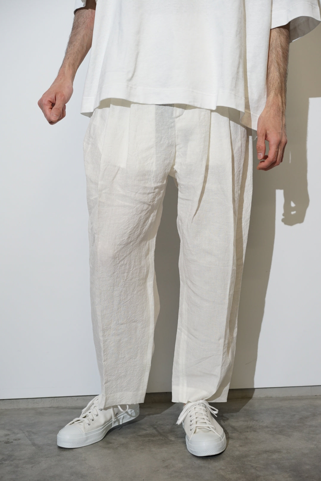 HED MAYNER / 4 PLEAT PANT WHITE LINEN – style department_