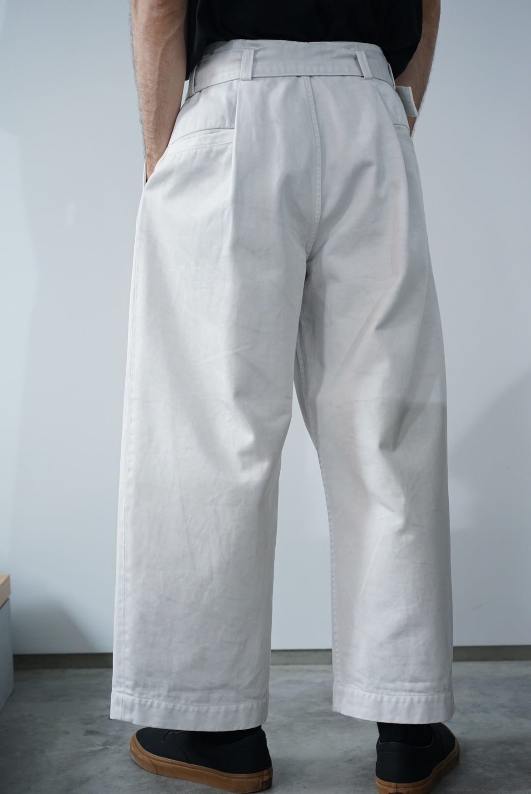 kontor / 3 TUCK WIDE PANTS – style department_